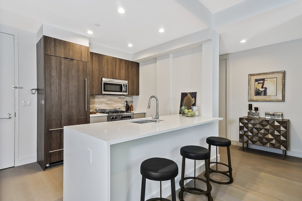 695 Sixth Avenue, Unit 1D photo 5