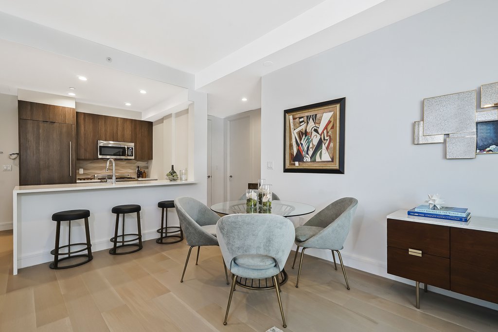 695 Sixth Avenue, Unit 1D photo 6