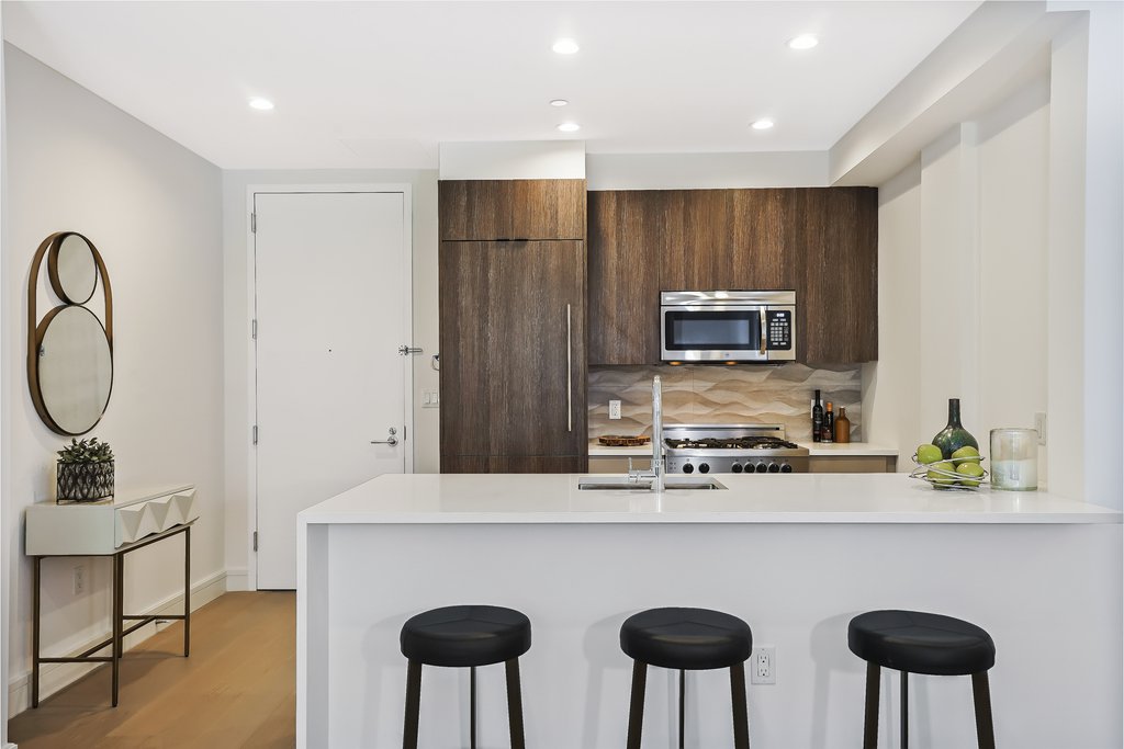 695 Sixth Avenue, Unit 1D photo 8