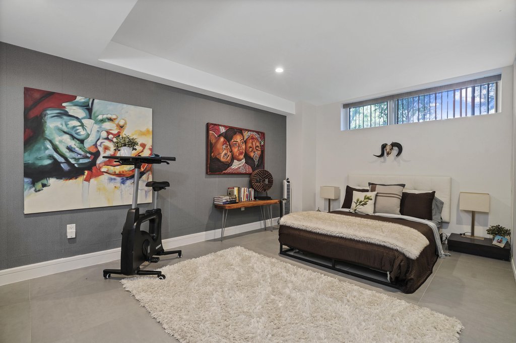 695 Sixth Avenue, Unit 1D photo 15