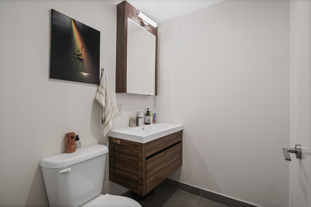 695 Sixth Avenue, Unit 1D photo 16