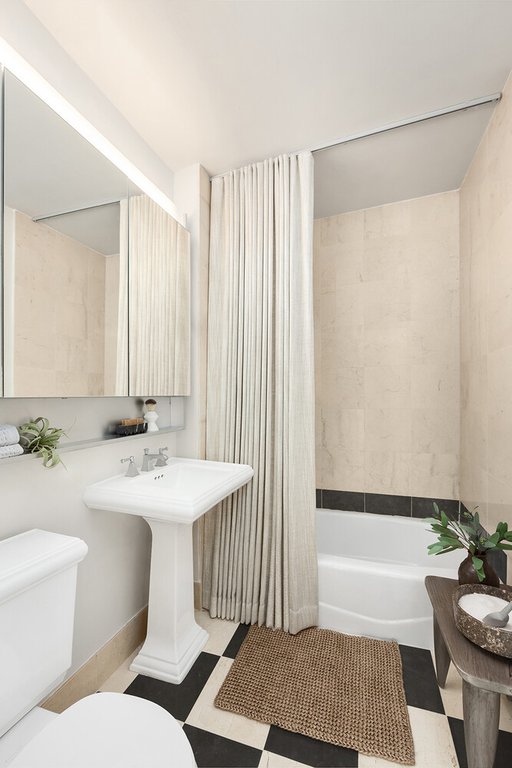 20 River Terrace, Unit 18G photo 7