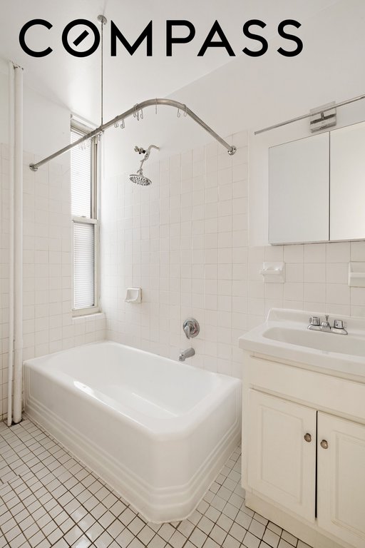 57 West 58th Street, Unit 8C photo 6