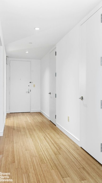 303 East 33rd Street, Unit 6K photo 9