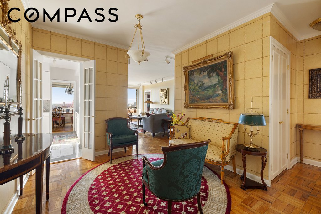 45 East 89th Street, Unit 31E photo 4