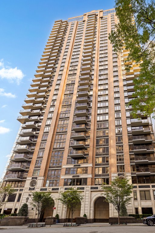 161 West 61st Street, Unit 15E photo 9