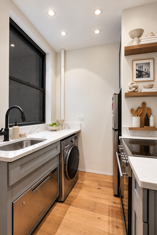 347 East 5th Street, Unit 1A photo 2