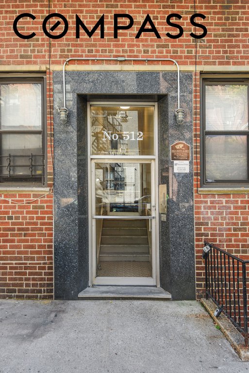 512 East 82nd Street, Unit 2A photo 5