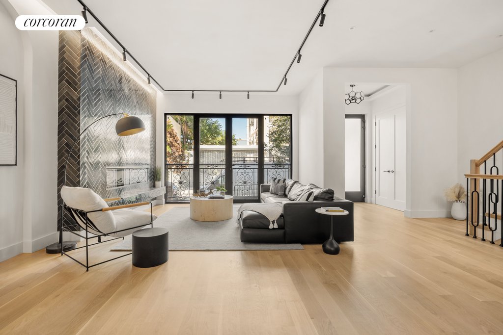 24 Belvidere Street – For Sale