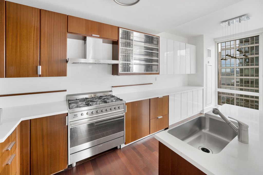 60 Riverside Boulevard, Unit 2602 photo 4