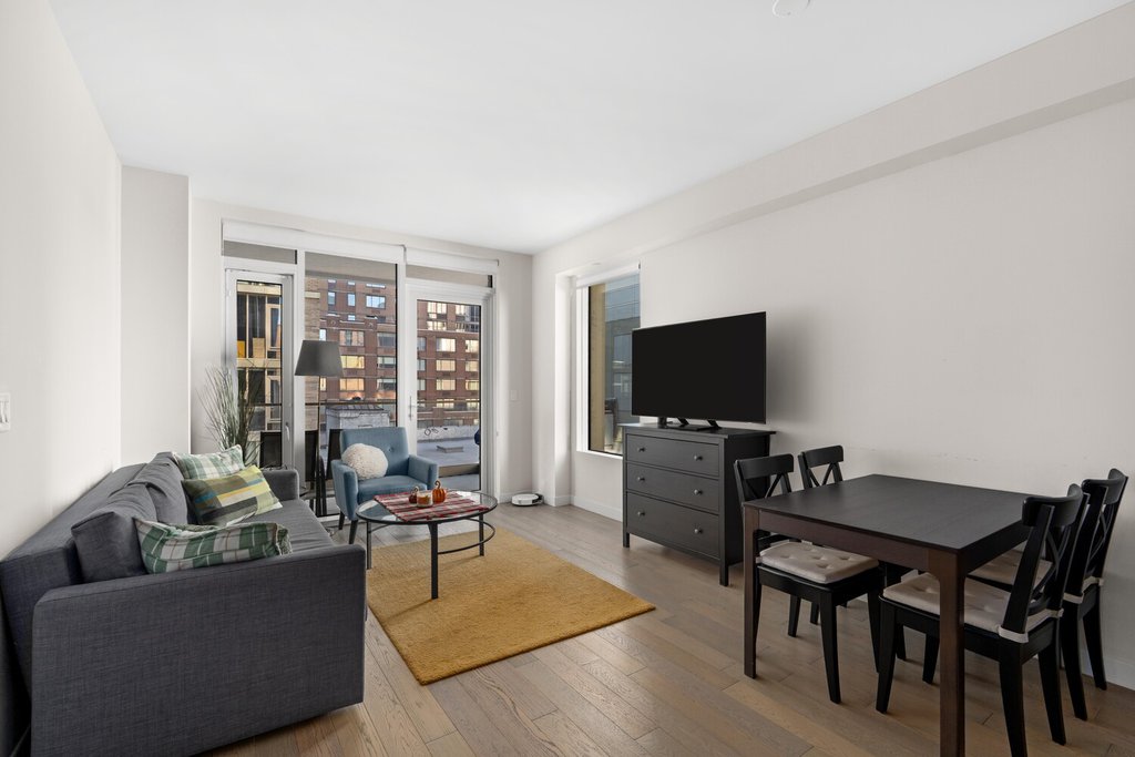 505 West 43rd Street, Unit 6D