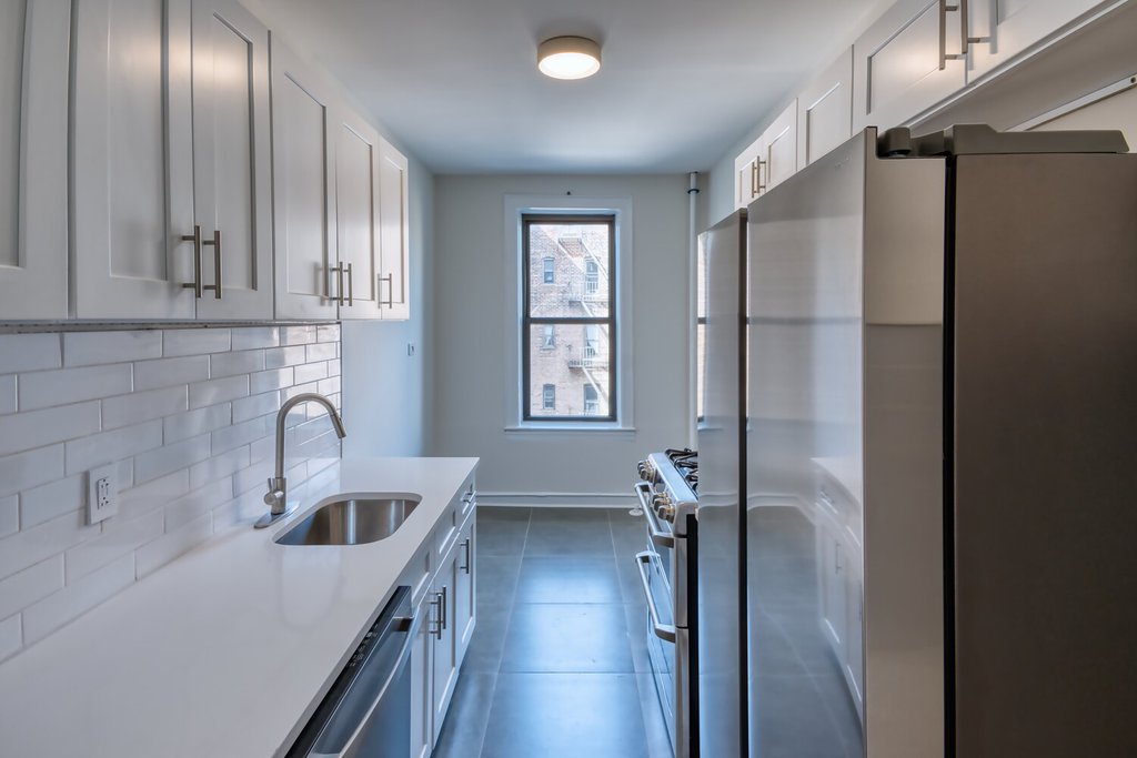 41-42 42nd Street, Unit 5C photo 12