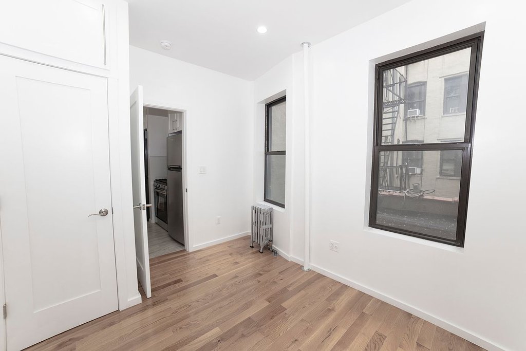 309 East Houston Street, Unit 2D photo 6