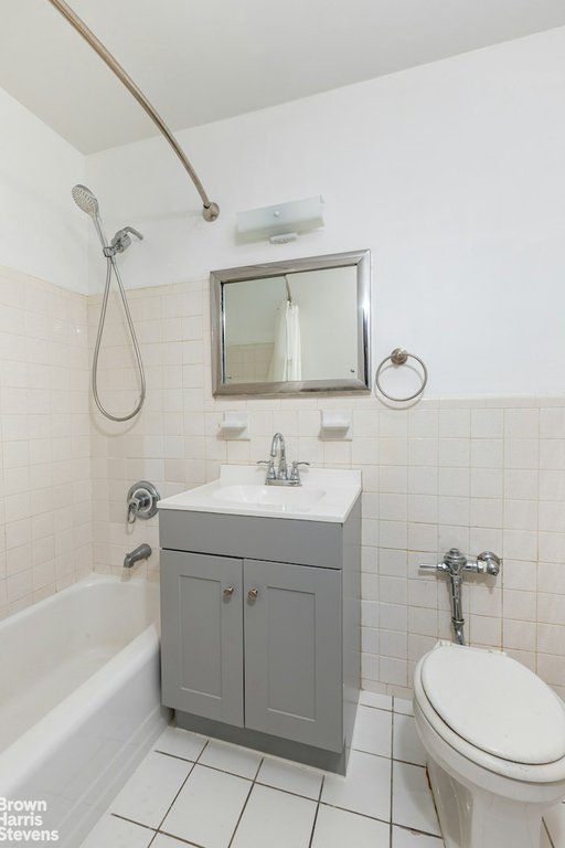 609 Kappock Street, Unit 8D photo 8