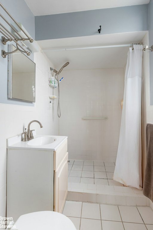 609 Kappock Street, Unit 8D photo 9