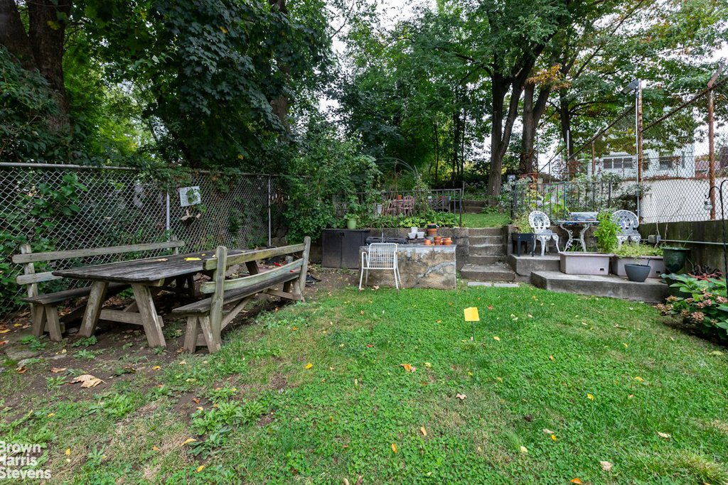 609 Kappock Street, Unit 8D photo 12