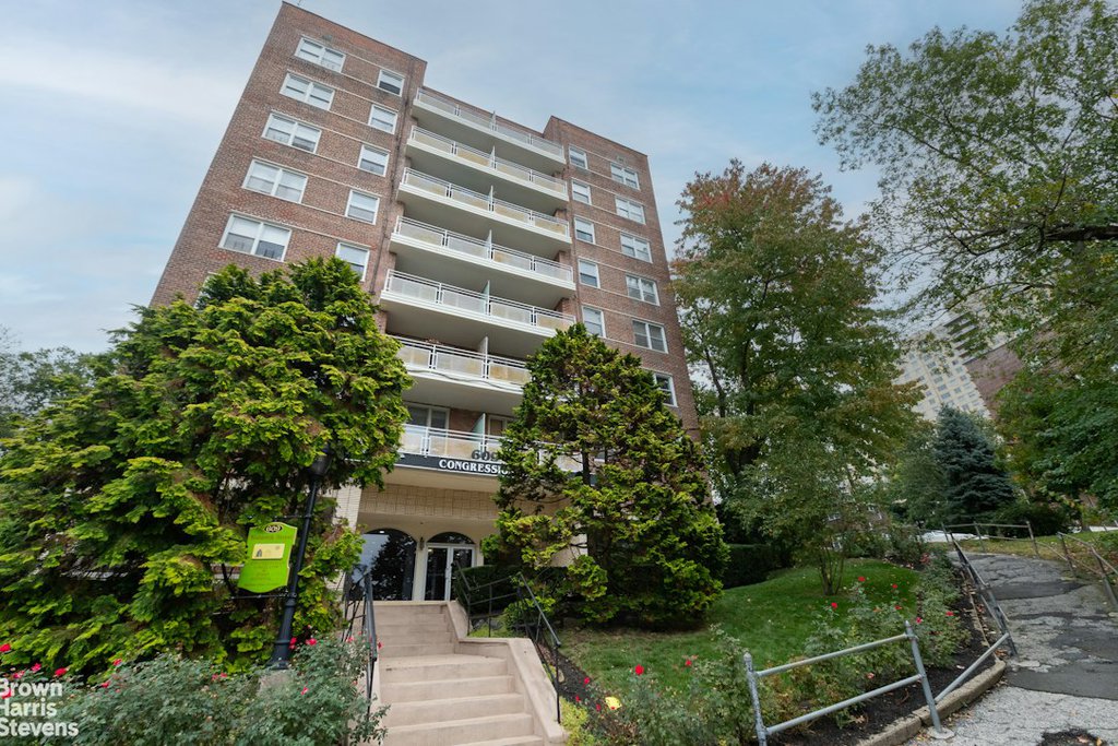 609 Kappock Street, Unit 8D photo 14