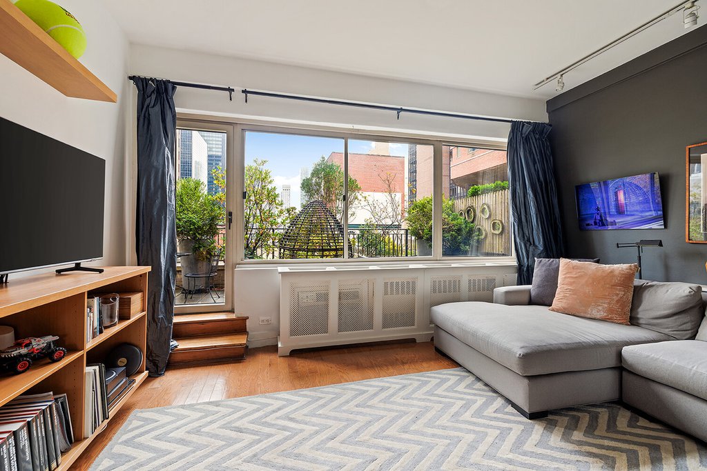 225 East 46th Street, Unit PHD photo 2