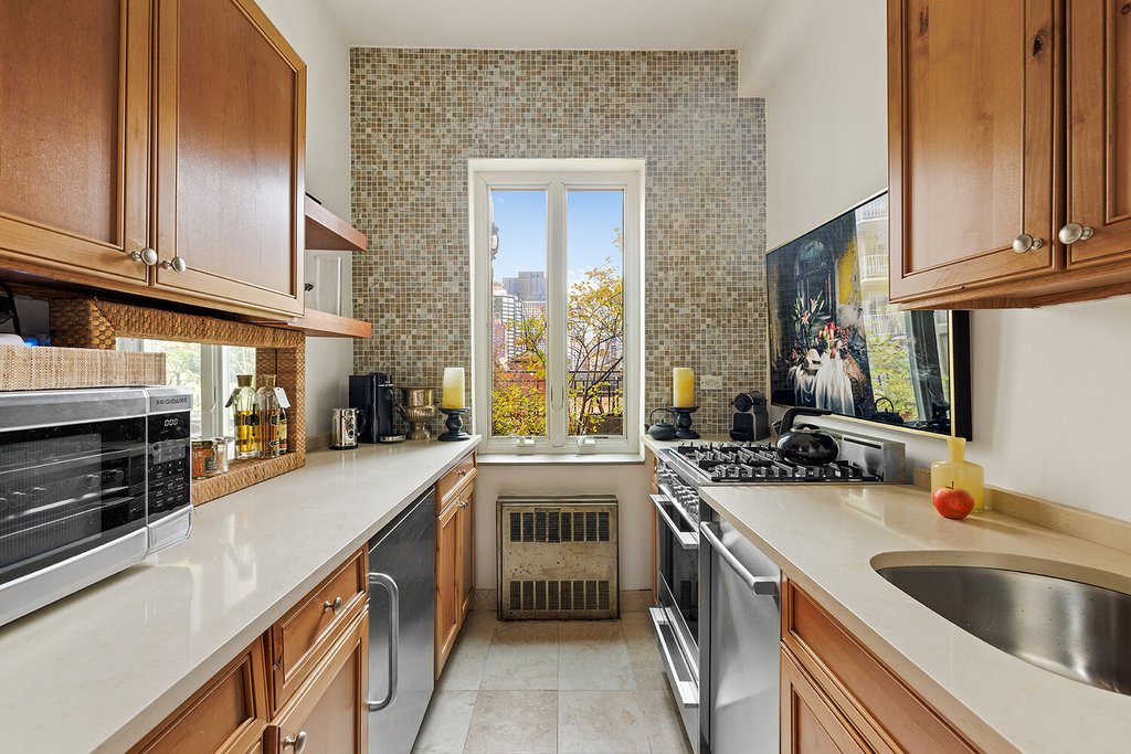 225 East 46th Street, Unit PHD photo 4
