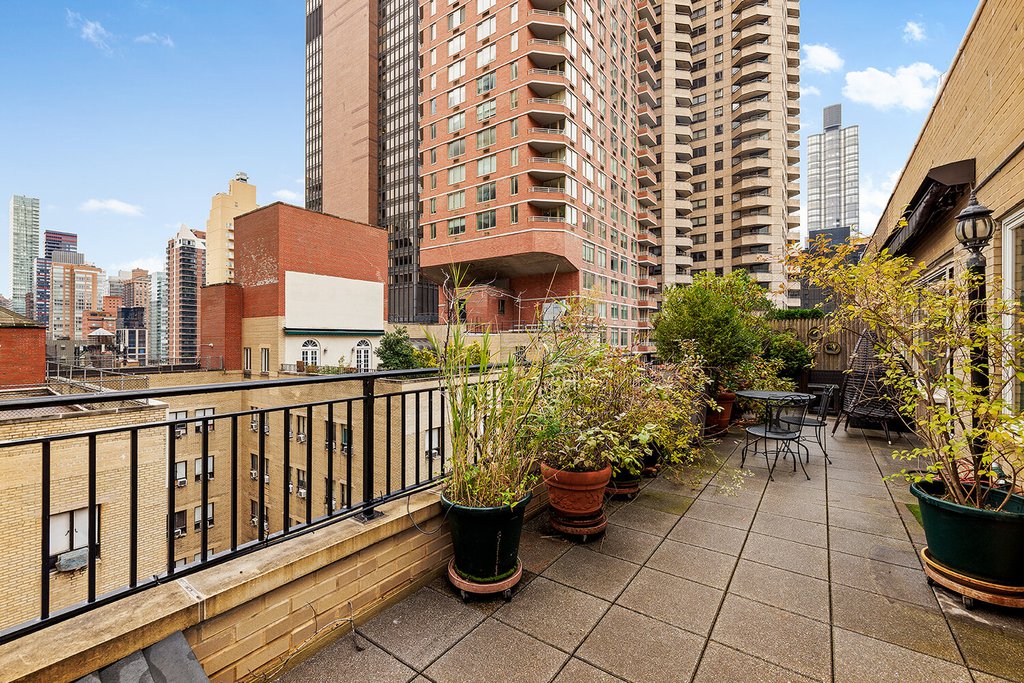 225 East 46th Street, Unit PHD photo 6