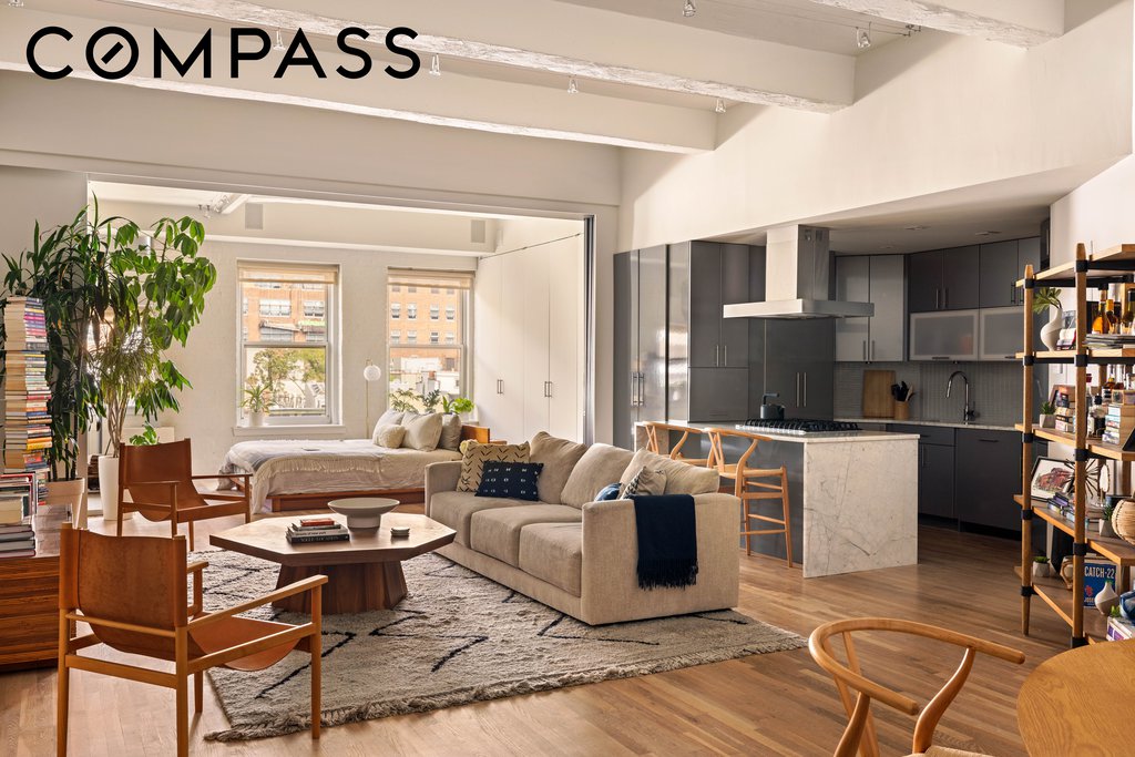 321 West 13th Street, Unit 6A