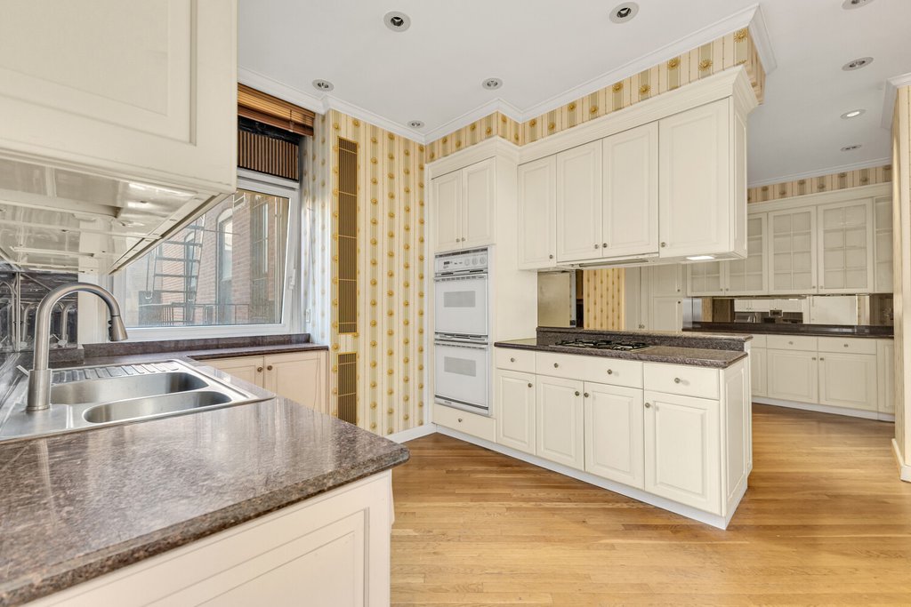 970 Park Avenue, Unit 4N photo 6