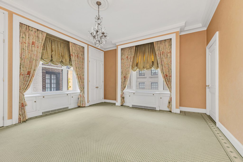 970 Park Avenue, Unit 4N photo 10