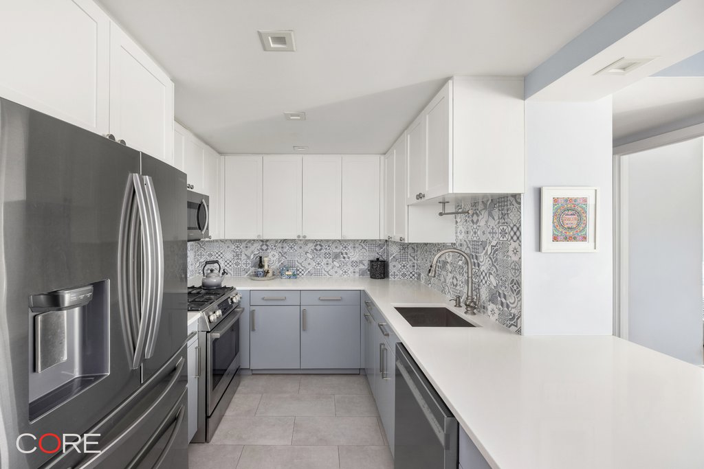 105 West 13th Street, Unit 15D photo 6