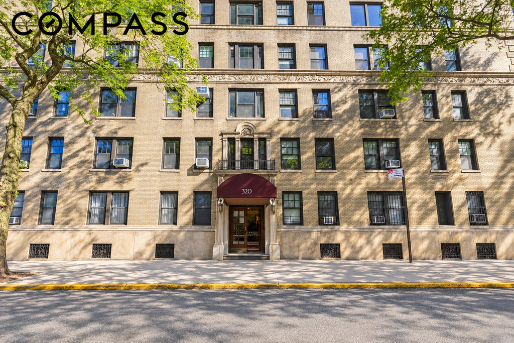 320 Riverside Drive, Unit 3H photo 12