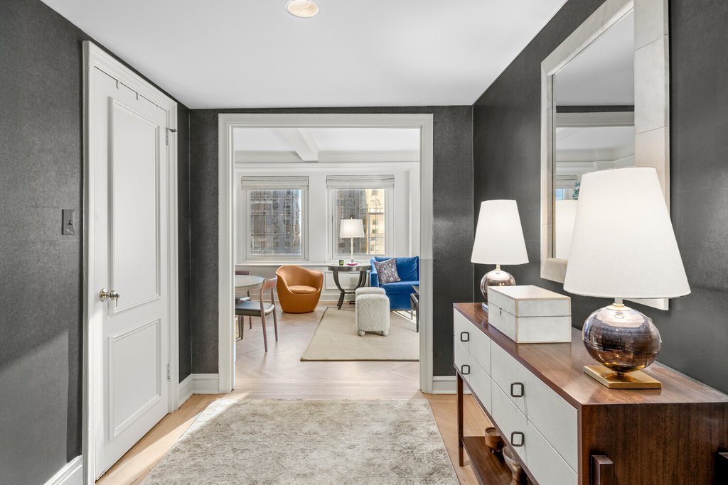 160 Central Park South, Unit 2811 photo 4