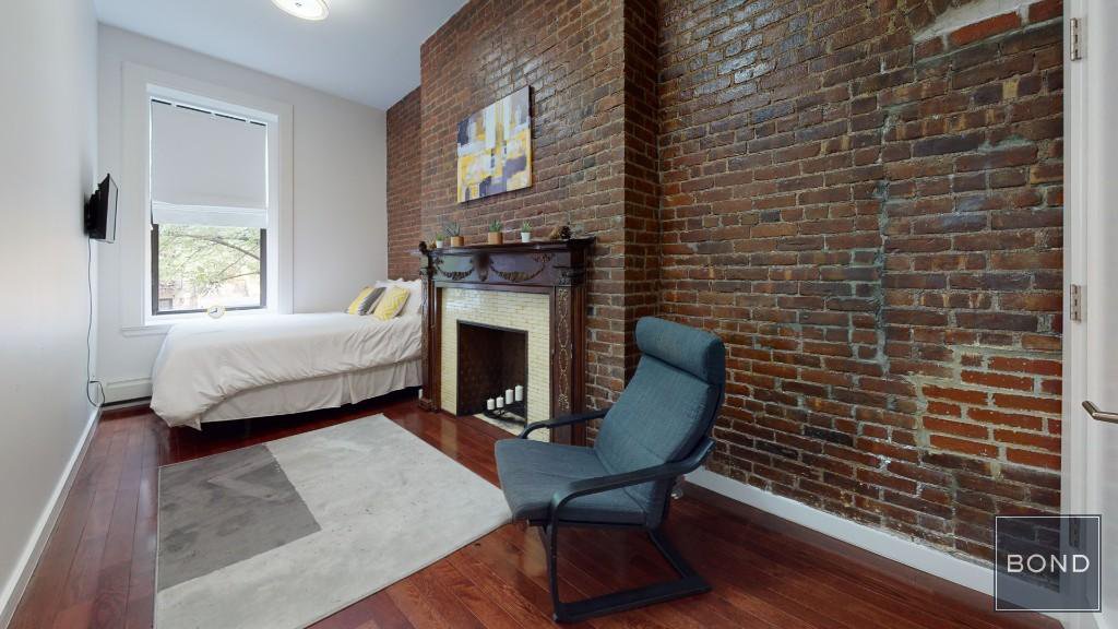 210 West 138th Street, Unit 1 photo 4
