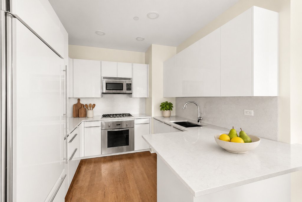 250 East 49th Street, Unit 5E photo 7
