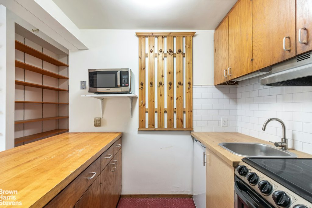 59 W 90TH Street, Unit 4F photo 2