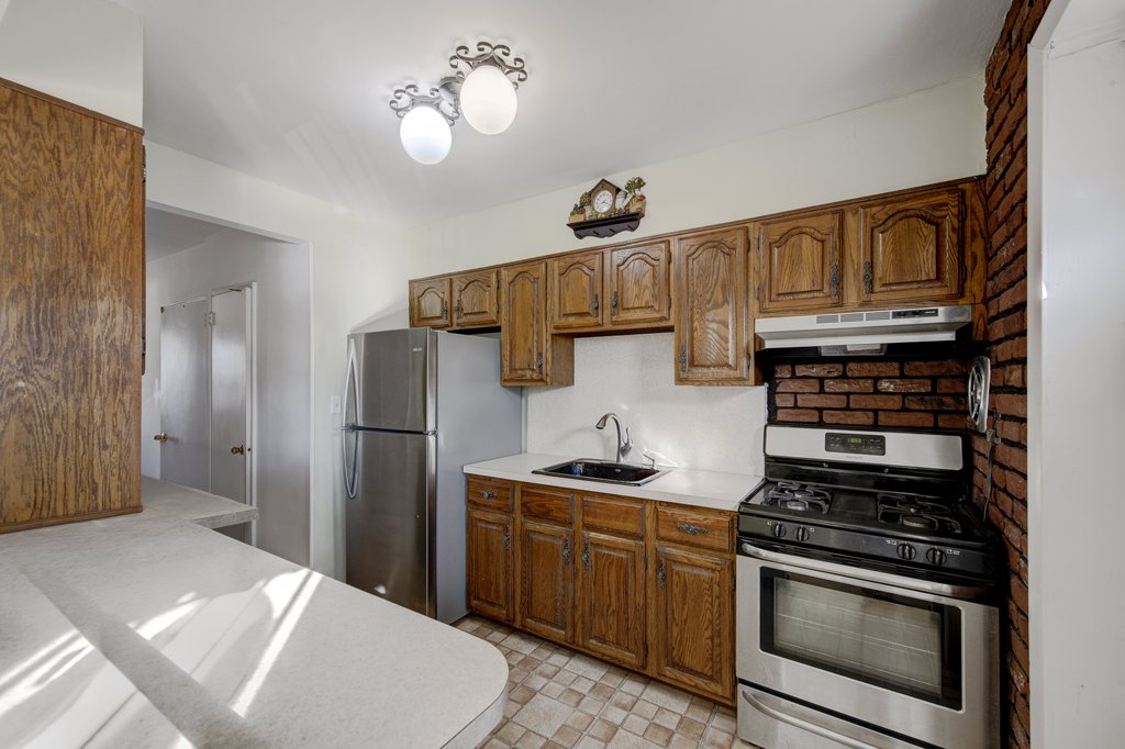 1411 East 53rd Street – For Sale photo 4