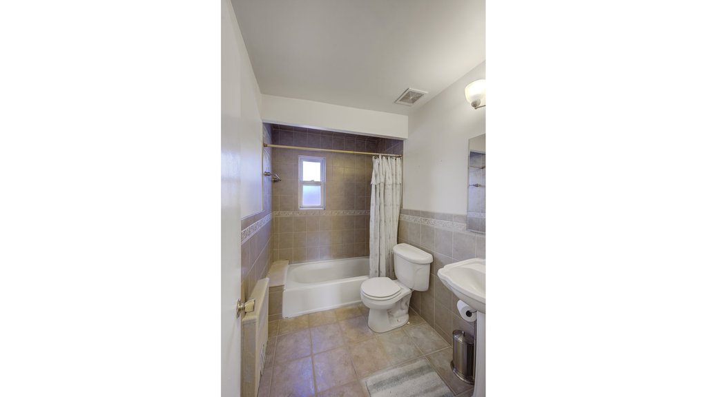 1411 East 53rd Street – For Sale photo 7