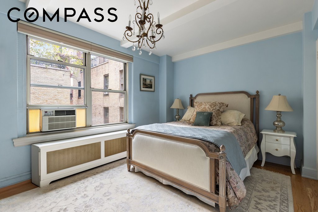 60 Gramercy Park North, Unit 9K photo 5