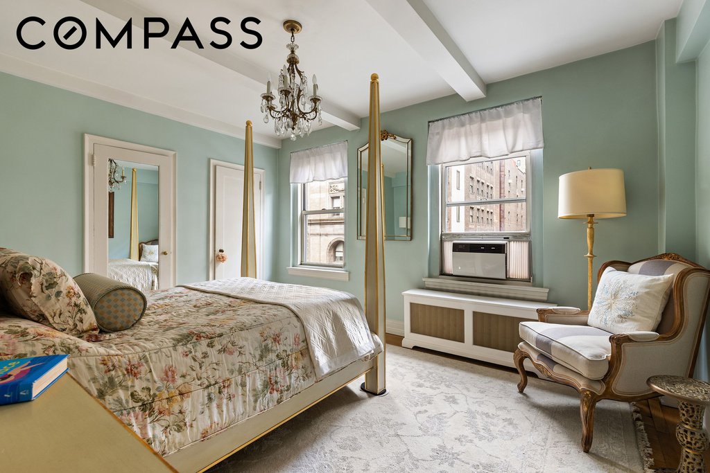 60 Gramercy Park North, Unit 9K photo 6
