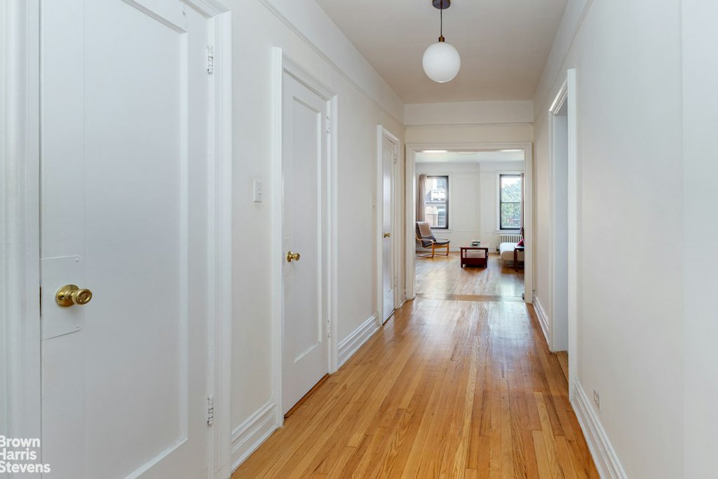 83-10 35th Avenue, Unit 5A photo 4