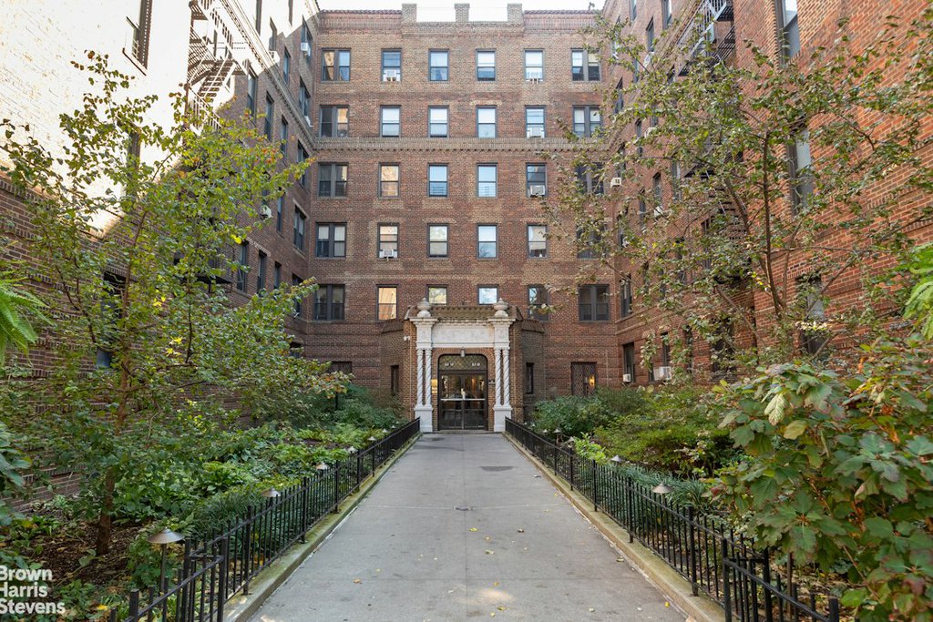 83-10 35th Avenue, Unit 5A photo 11