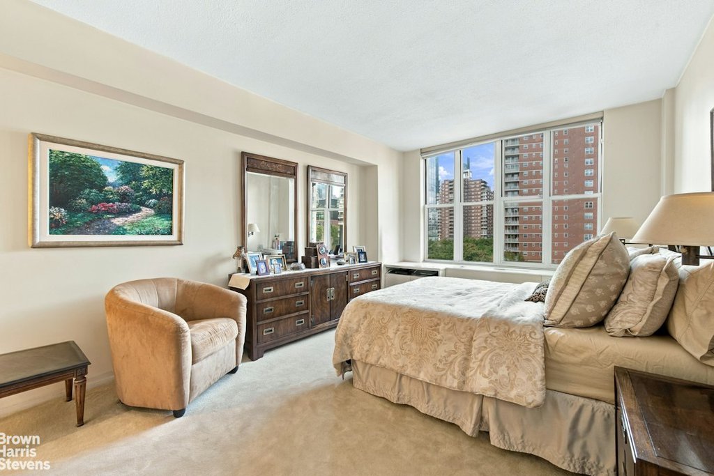 344 West 23rd Street, Unit 9B photo 11