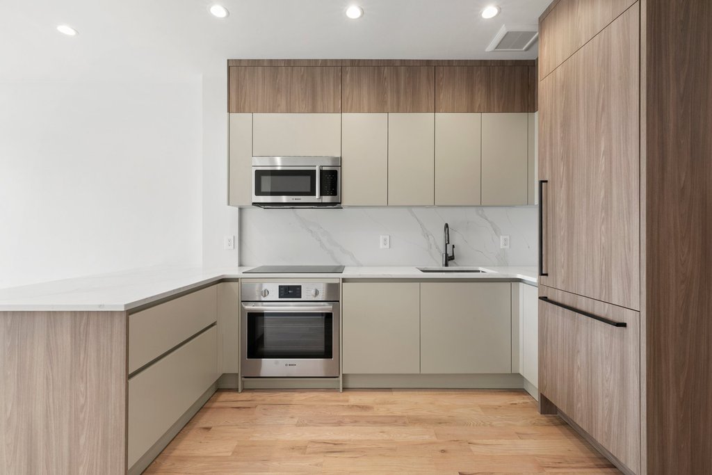 187 Pulaski Street, Unit FLOOR2 photo 2