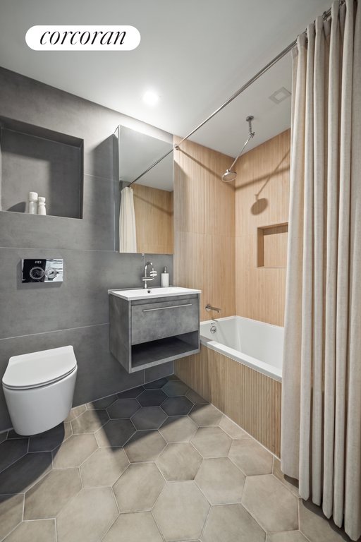 959 Madison Street, Unit 3A photo 8