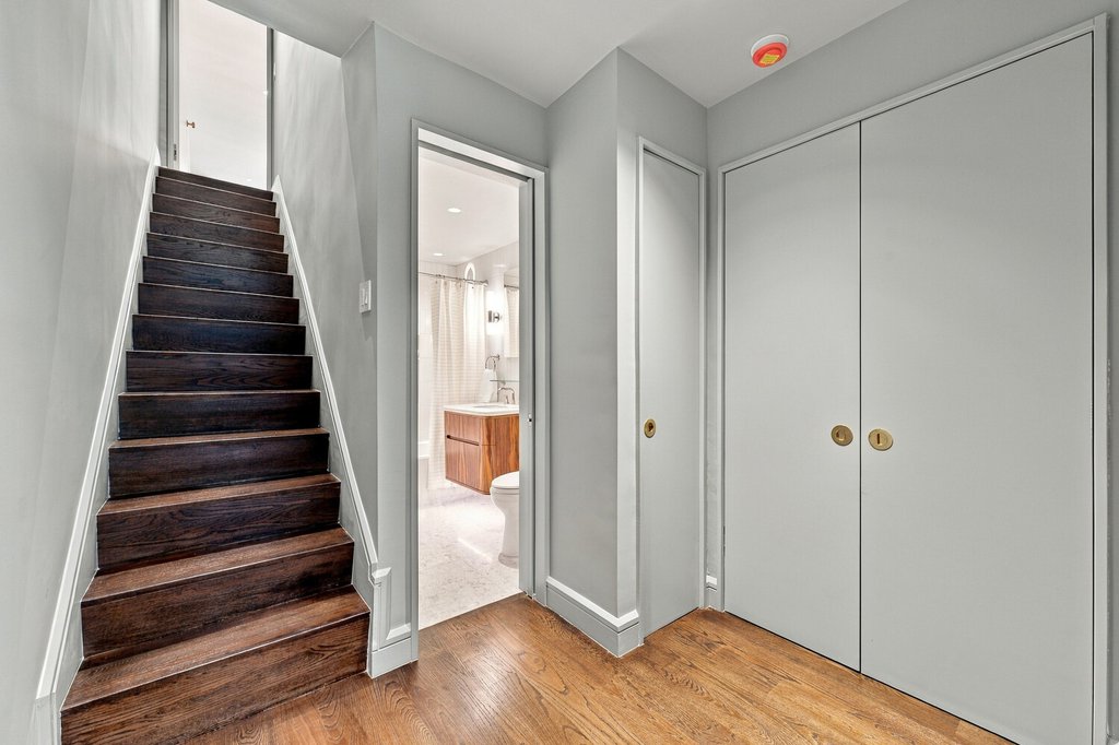 250 West 15th Street, Unit 6G photo 10
