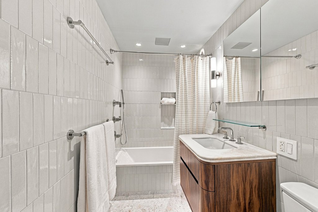 250 West 15th Street, Unit 6G photo 11