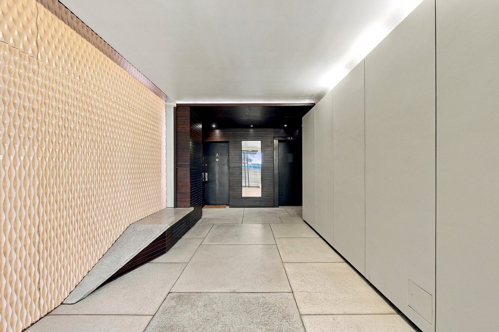 250 West 15th Street, Unit 6G photo 16