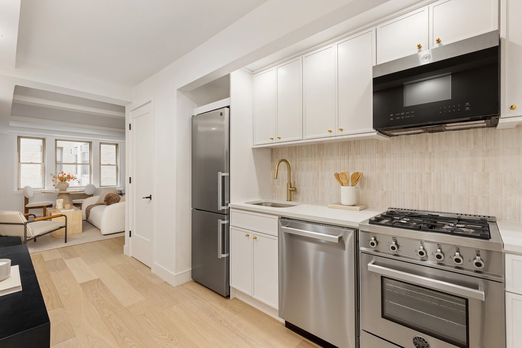 59 West 12th Street, Unit 2F photo 7