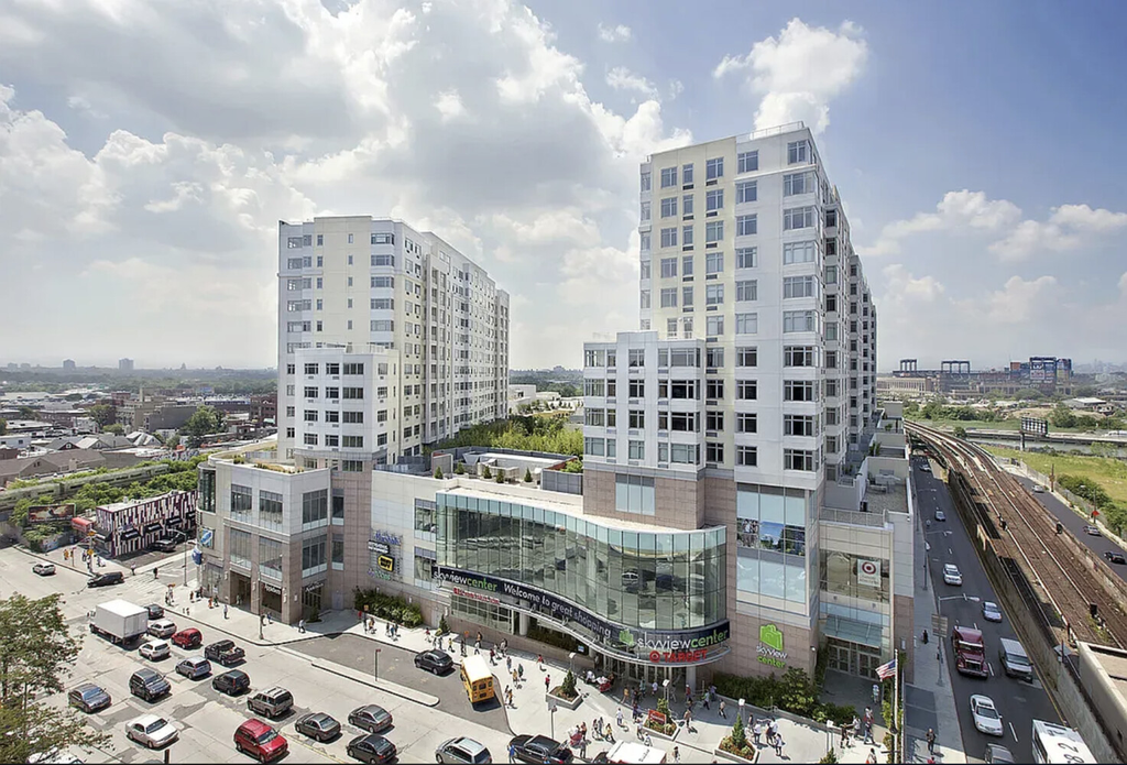 40-26 College Point Boulevard, Unit 1809 photo 9