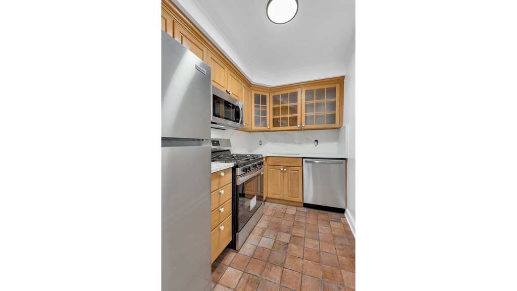 444 East 84th Street, Unit 9C photo 5