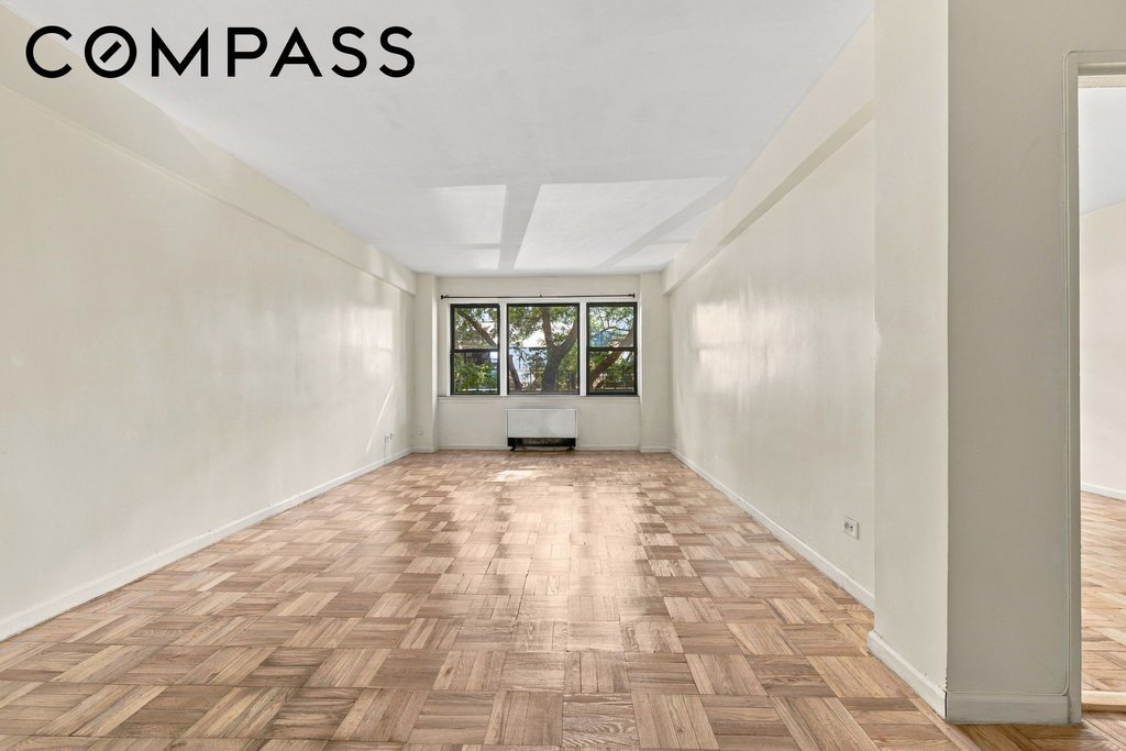 240 East 46th Street, Unit 2D photo 4