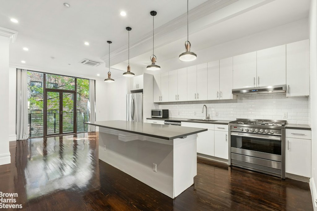 236 West 112th Street, Unit 2 photo 4
